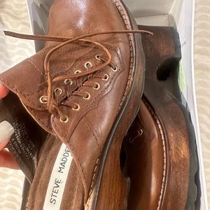 Size 7 SM Platform Clogs